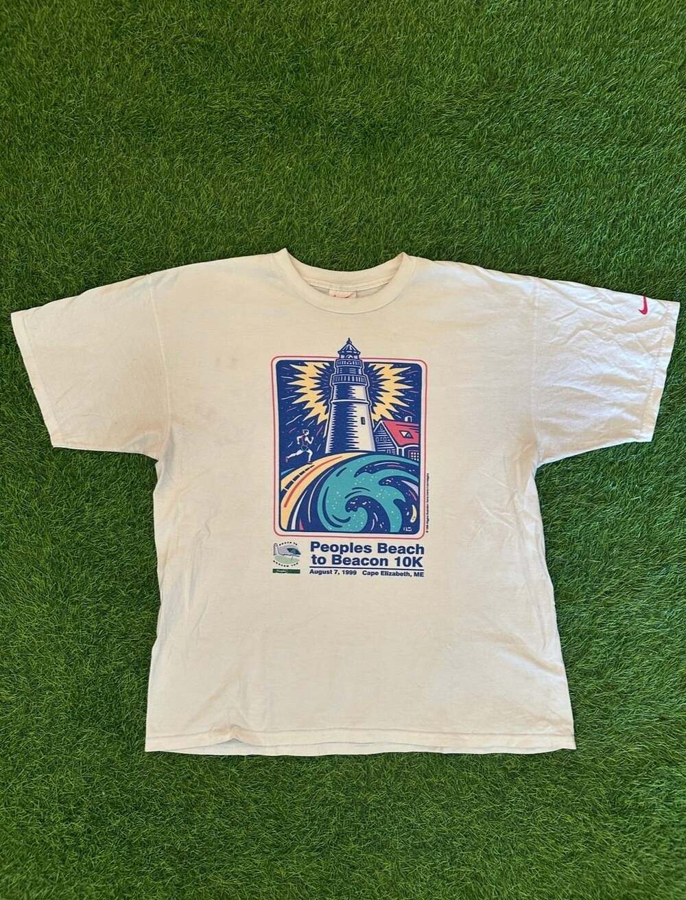 Nike Peoples Beach To Beacon 10K T-Shirt Size L